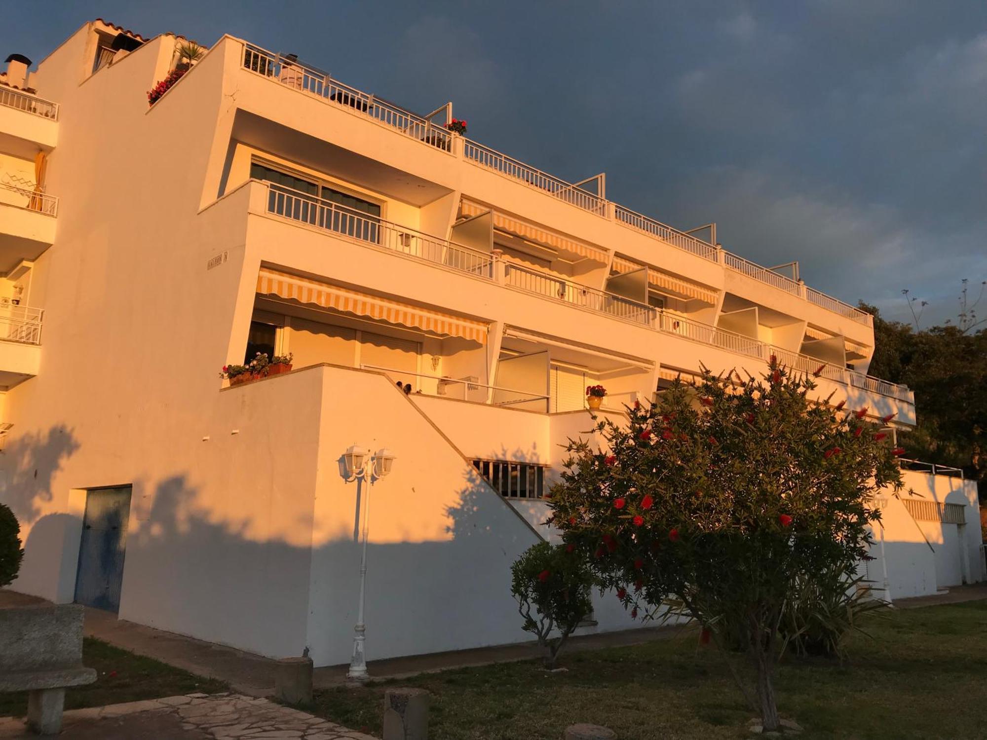 Apartamento con grandes vistas y mucha tranquilidad Gerona Exterior foto