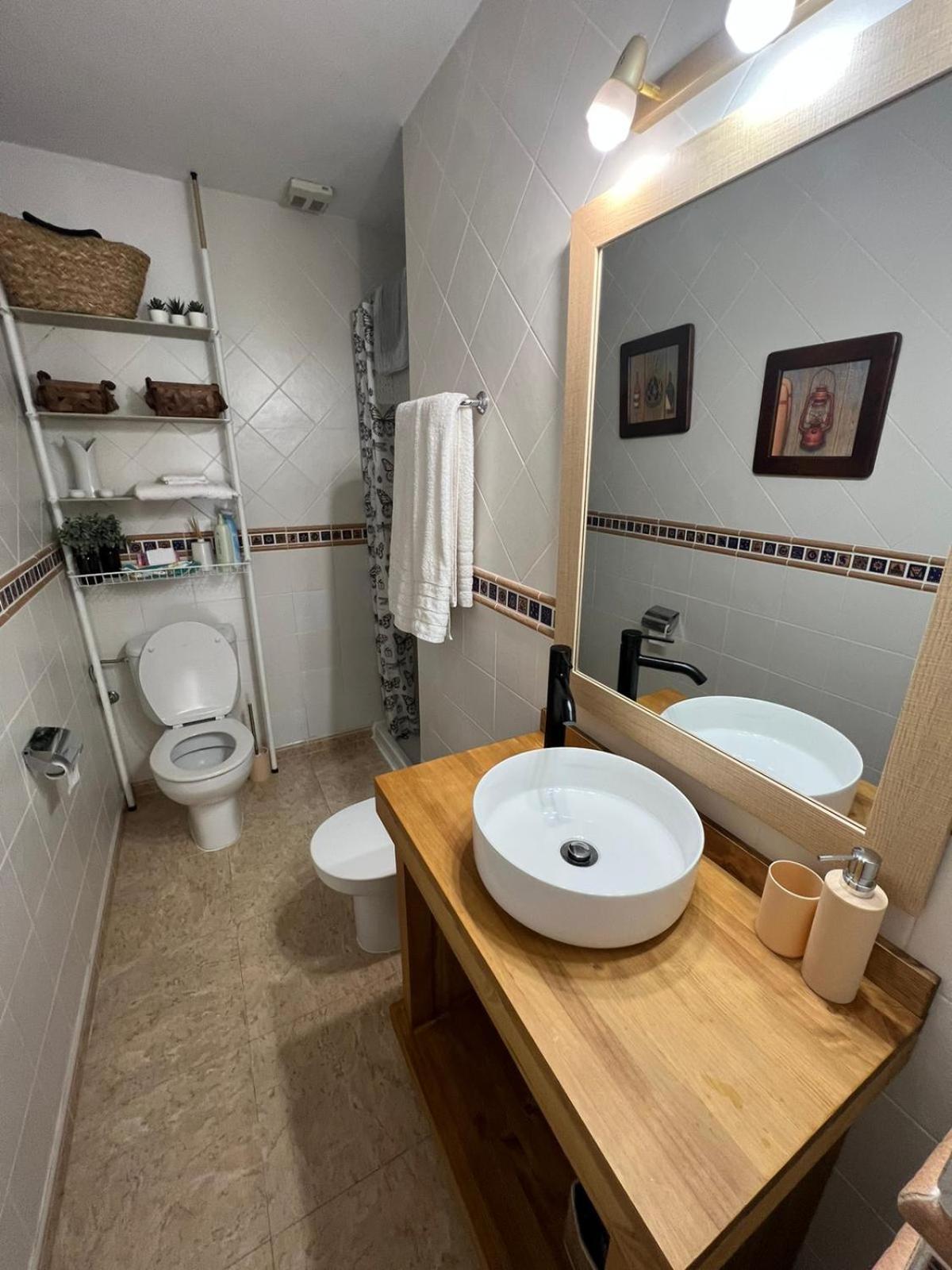 Apartamento con grandes vistas y mucha tranquilidad Gerona Exterior foto